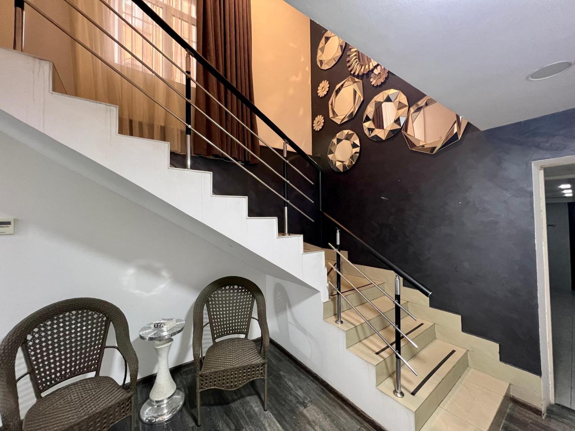 Yvn Tumanyan Apart-Hotel Yerevan Exterior photo